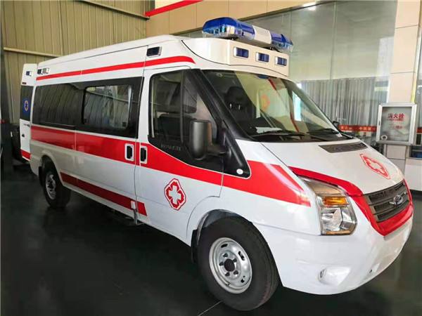 诏安县福特V362救护车